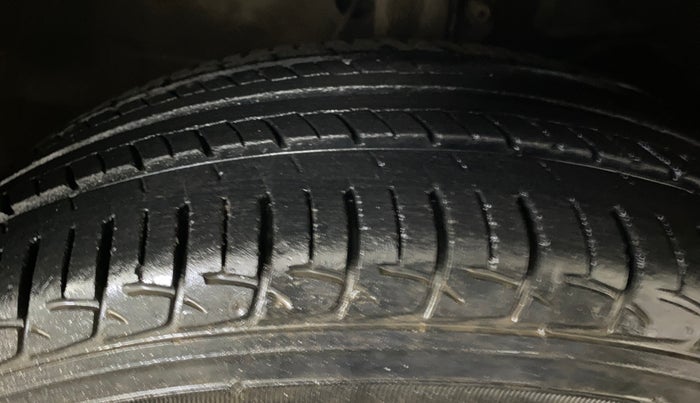 2018 Maruti Baleno DELTA PETROL 1.2, Petrol, Manual, 55,165 km, Right Front Tyre Tread