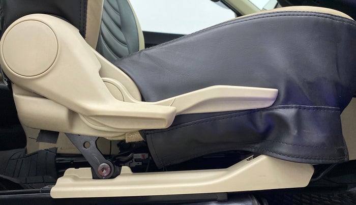 2019 Maruti Dzire VXI, Petrol, Manual, 23,170 km, Driver Side Adjustment Panel