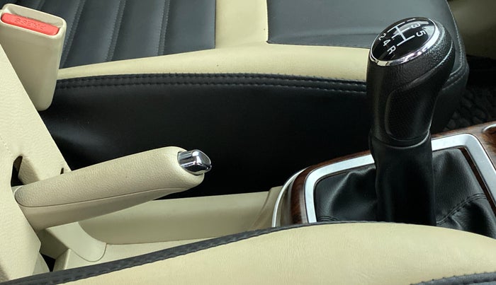 2019 Maruti Dzire VXI, Petrol, Manual, 23,170 km, Gear Lever