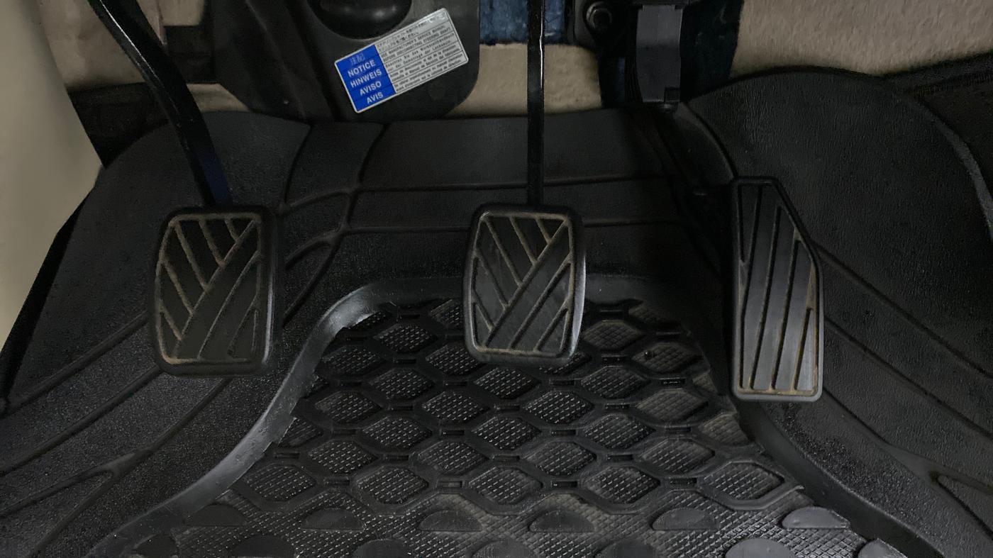 2019 Maruti Dzire VXI, Petrol, Manual, 23,170 km, Pedals