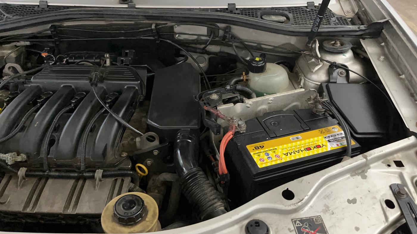 2014 Nissan Terrano XL (P), Petrol, Manual, 80,790 km, Engine View - Left