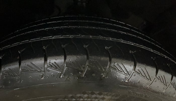 2014 Nissan Terrano XL (P), Petrol, Manual, 80,679 km, Right Front Tyre Tread