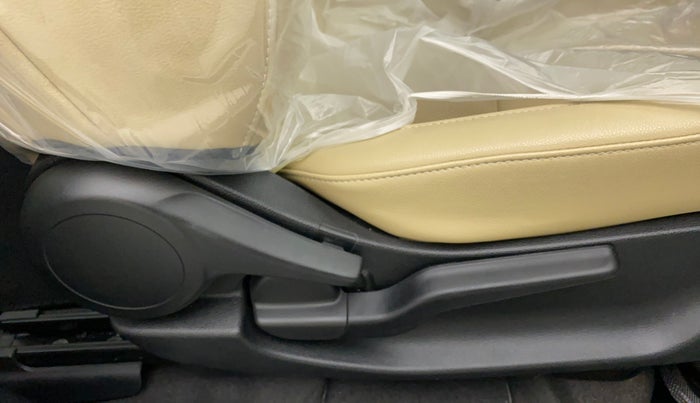 2023 Honda City 1.5L I-VTEC ZX CVT, Petrol, Automatic, 4,695 km, Driver Side Adjustment Panel