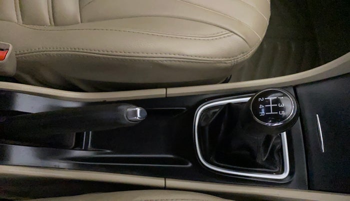 2019 Maruti Ciaz DELTA 1.5 SHVS MT PETROL, Petrol, Manual, 79,879 km, Gear Lever