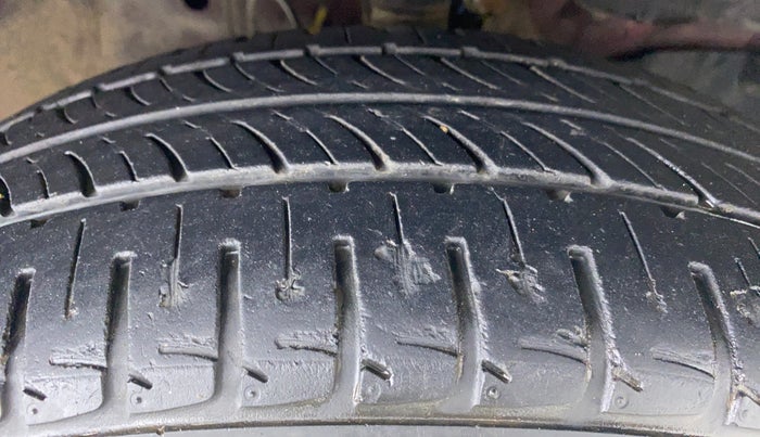 2017 Honda Jazz 1.2 V AT, Petrol, Automatic, 27,449 km, Right Front Tyre Tread