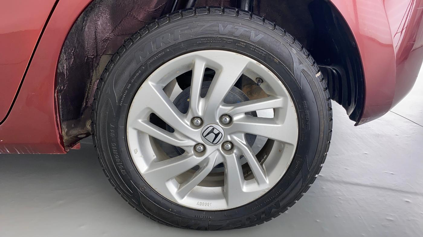 2017 Honda Jazz 1.2 V AT, Petrol, Automatic, 27,449 km, Left Rear Wheel