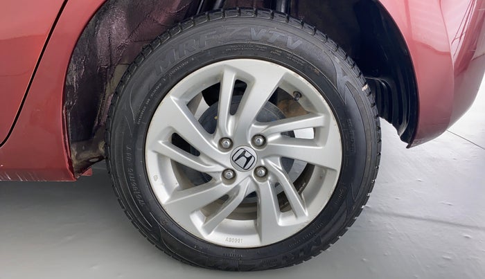 2017 Honda Jazz 1.2 V AT, Petrol, Automatic, 27,449 km, Left Rear Wheel
