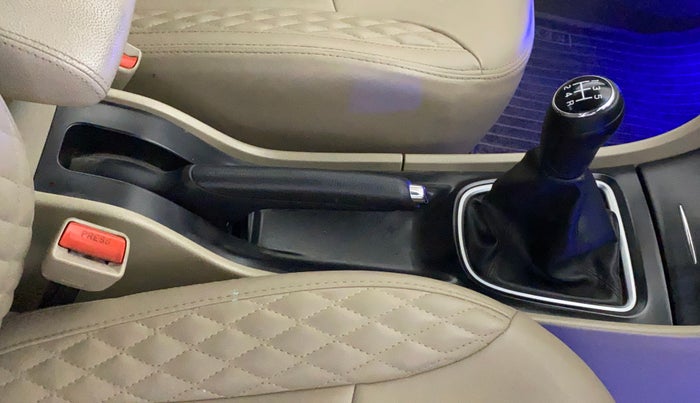 2019 Maruti Ciaz DELTA 1.5 SHVS MT PETROL, Petrol, Manual, 52,183 km, Gear Lever