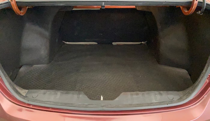 2019 Maruti Ciaz DELTA 1.5 SHVS MT PETROL, Petrol, Manual, 52,183 km, Boot Inside