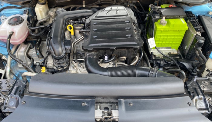 2022 Skoda SLAVIA STYLE 1.0L TSI AT, Petrol, Automatic, 40,559 km, Engine View