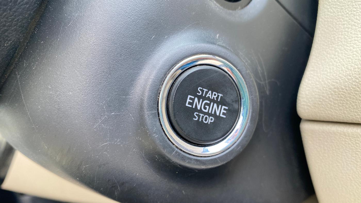 2022 Skoda SLAVIA STYLE 1.0L TSI AT, Petrol, Automatic, 40,509 km, Keyless Start/ Stop Button