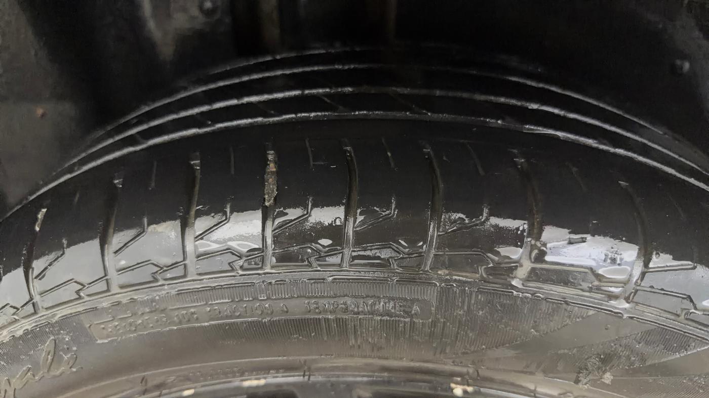 2019 MG HECTOR SHARP 1.5 DCT PETROL, Petrol, Automatic, 1,01,720 km, Right Rear Tyre Tread