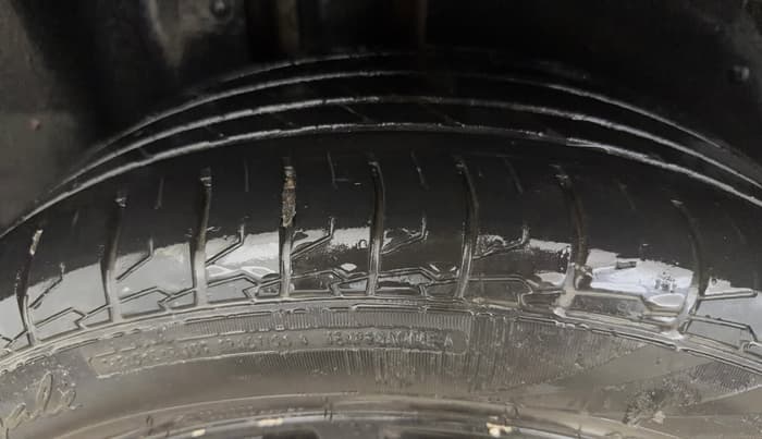 2019 MG HECTOR SHARP 1.5 DCT PETROL, Petrol, Automatic, 1,01,720 km, Right Rear Tyre Tread
