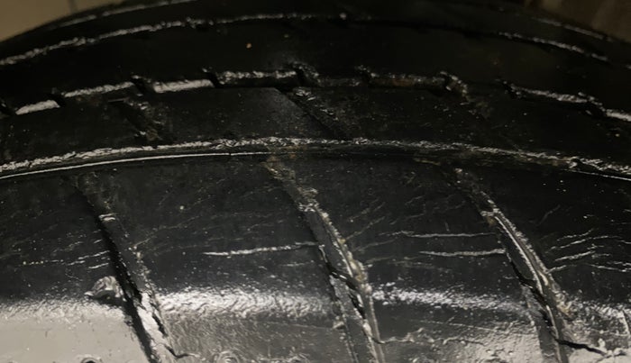 2016 Maruti Celerio ZXI AMT, Petrol, Automatic, 43,412 km, Left Front Tyre Tread