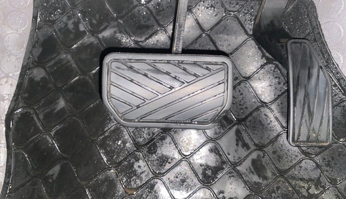 2016 Maruti Celerio ZXI AMT, Petrol, Automatic, 43,412 km, Pedals