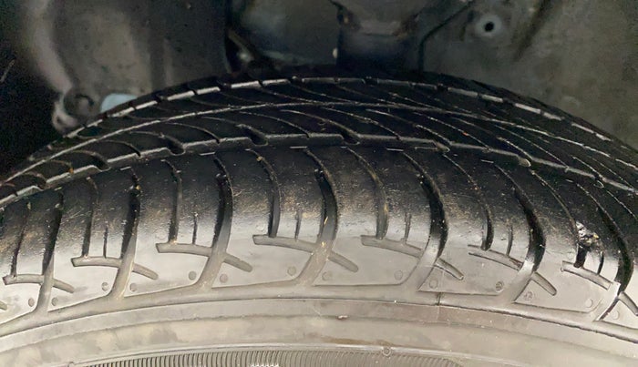 2019 Maruti New Wagon-R VXI 1.2L, Petrol, Manual, 72,622 km, Left Front Tyre Tread