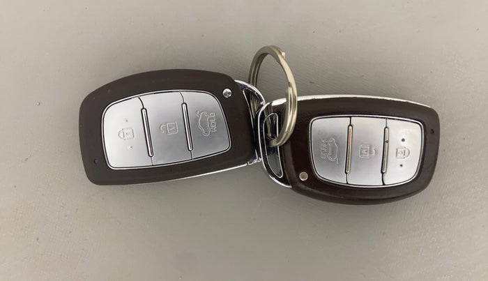 2019 Hyundai Creta SX 1.6 PETROL, Petrol, Manual, 1,10,684 km, Key Close Up