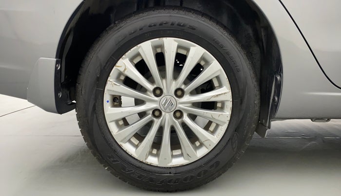2015 Maruti Ciaz ZXI, Petrol, Manual, 57,489 km, Right Rear Wheel