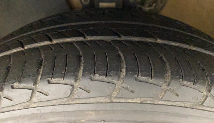 2021 Skoda Rapid AMBITION AT TSI, Petrol, Automatic, 29,517 km, Left Front Tyre Tread