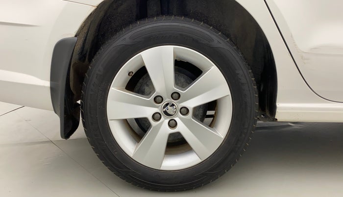 2021 Skoda Rapid AMBITION AT TSI, Petrol, Automatic, 29,517 km, Right Rear Wheel