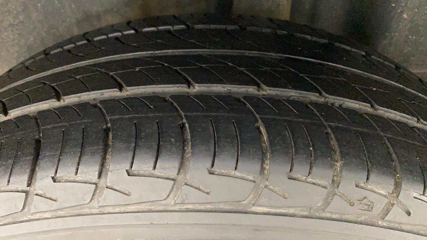 2021 Skoda Rapid AMBITION AT TSI, Petrol, Automatic, 29,517 km, Left Rear Tyre Tread