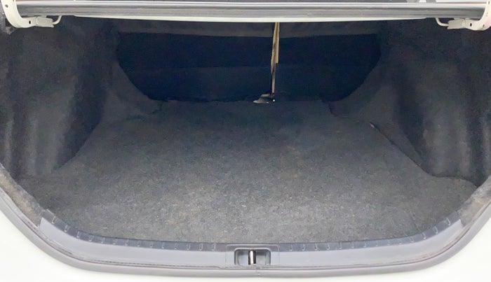 2016 Toyota Corolla Altis VL CVT PETROL, Petrol, Automatic, 91,242 km, Boot Inside