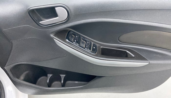 2016 Ford New Figo 1.2 TREND, Petrol, Manual, 29,573 km, Driver Side Door Panels Control