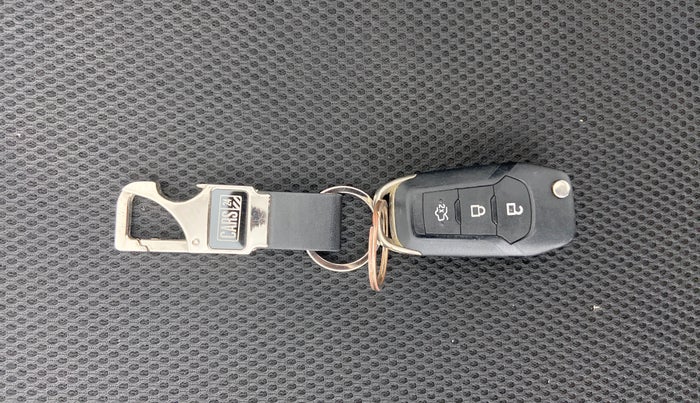 2016 Ford New Figo 1.2 TREND, Petrol, Manual, 29,573 km, Key Close up