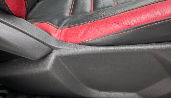 2016 Ford New Figo 1.2 TREND, Petrol, Manual, 29,573 km, Driver Side Adjustment Panel