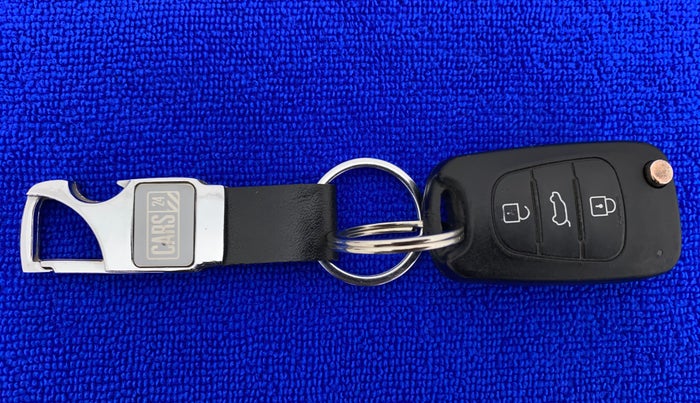 2012 Hyundai Verna FLUIDIC 1.6 VTVT SX, Petrol, Manual, 72,454 km, Key Close Up