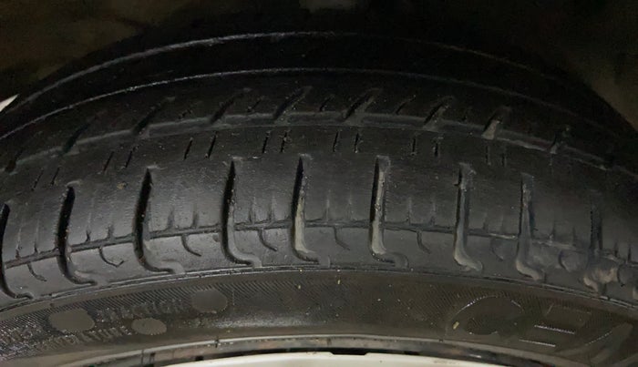 2018 Maruti Wagon R 1.0 VXI, Petrol, Manual, 48,441 km, Left Front Tyre Tread