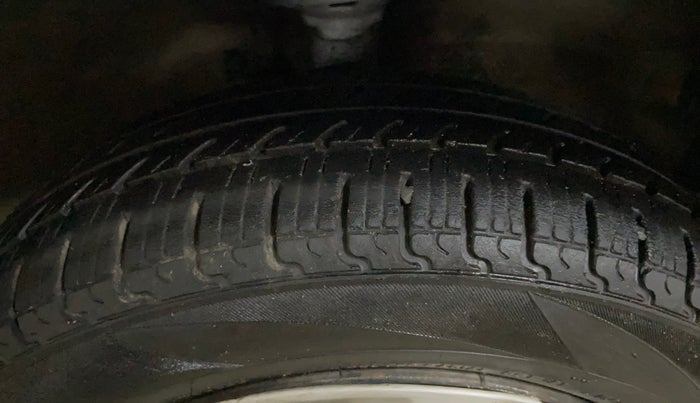 2018 Maruti Wagon R 1.0 VXI, Petrol, Manual, 48,441 km, Right Front Tyre Tread