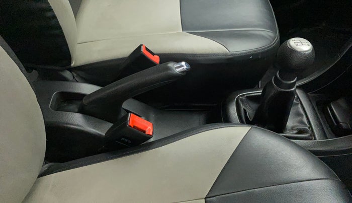 2012 Maruti Swift VXI, Petrol, Manual, 46,051 km, Gear Lever