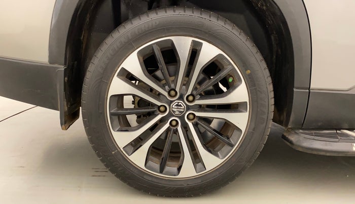 2022 MG HECTOR PLUS SHARP 1.5 PETROL TURBO HYBRID MT 6-STR, Petrol, Manual, 38,266 km, Right Rear Wheel