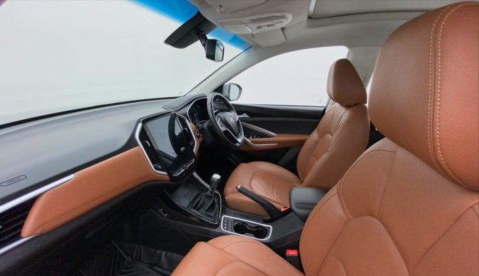 2022 MG HECTOR PLUS SHARP 1.5 PETROL TURBO HYBRID MT 6-STR, Petrol, Manual, 38,266 km, Right Side Front Door Cabin