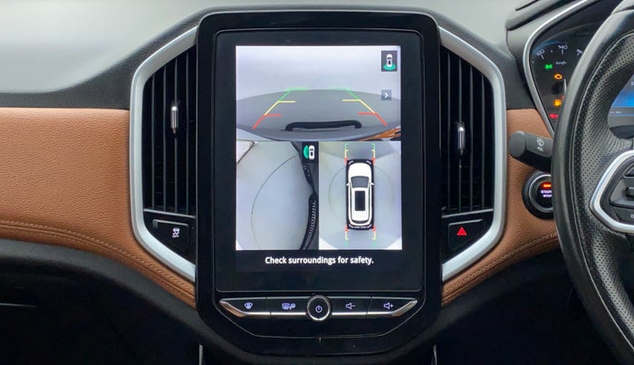 2022 MG HECTOR PLUS SHARP 1.5 PETROL TURBO HYBRID MT 6-STR, Petrol, Manual, 38,266 km, Parking Camera