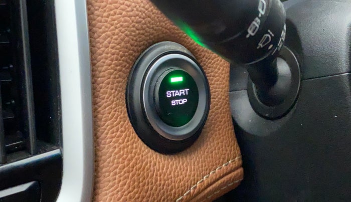 2022 MG HECTOR PLUS SHARP 1.5 PETROL TURBO HYBRID MT 6-STR, Petrol, Manual, 38,266 km, Keyless Start/ Stop Button