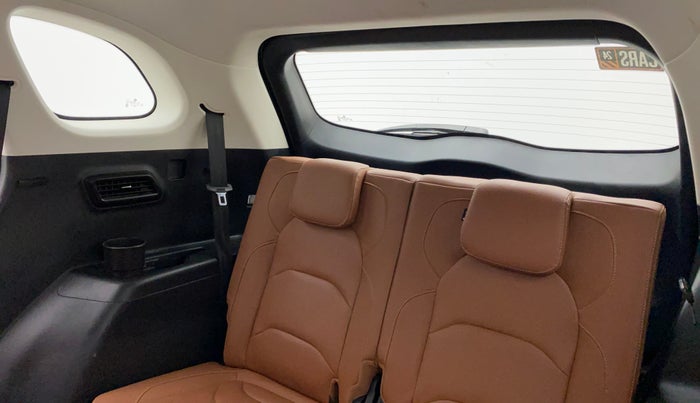 2022 MG HECTOR PLUS SHARP 1.5 PETROL TURBO HYBRID MT 6-STR, Petrol, Manual, 38,266 km, Third Seat Row ( optional )