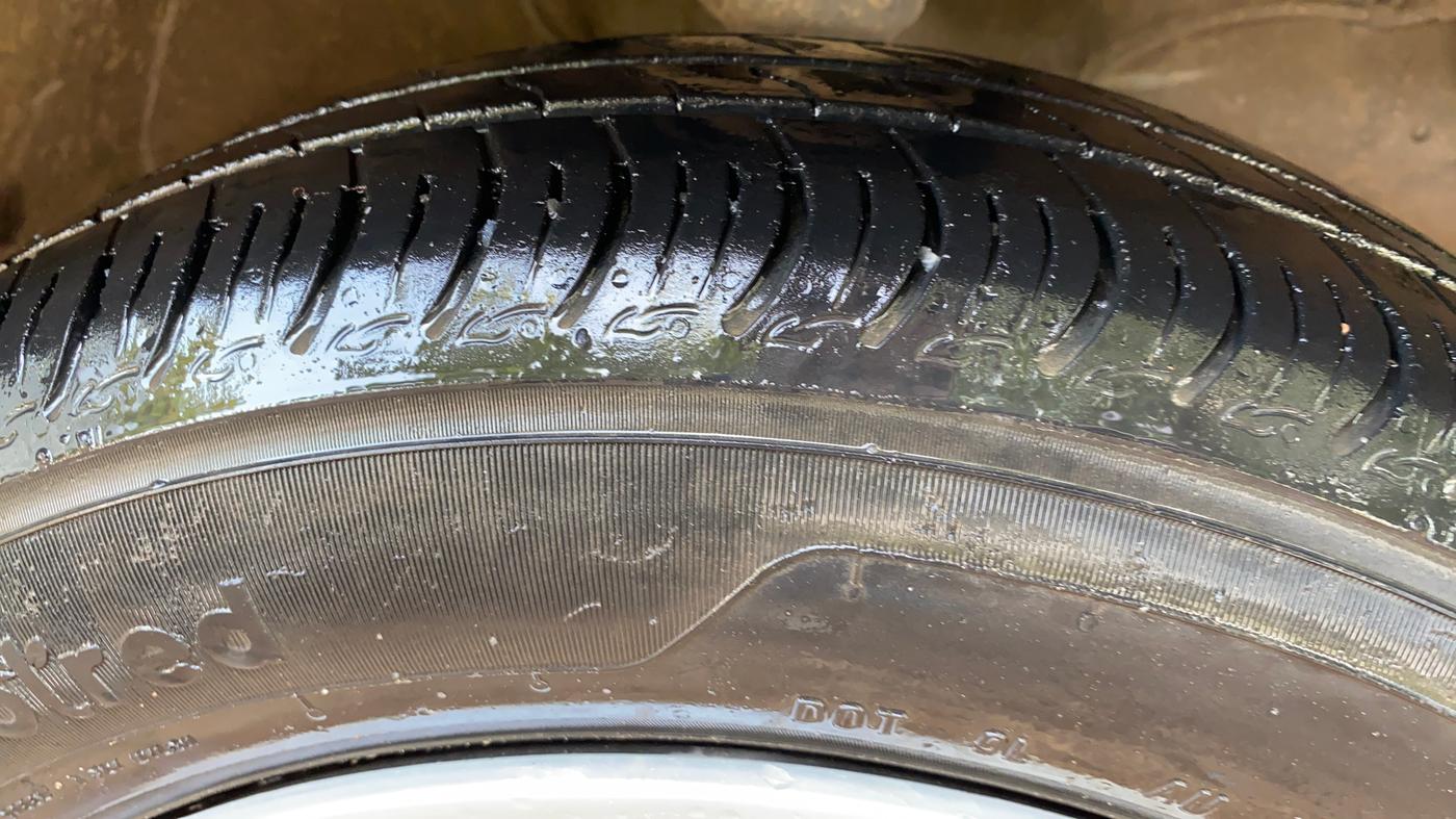2022 Maruti S PRESSO VXI (O) CNG, CNG, Manual, 40,319 km, Right Front Tyre Tread