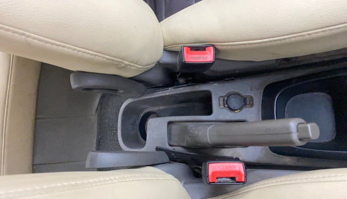 2013 Hyundai i10 SPORTZ 1.2, Petrol, Manual, 71,113 km, Driver Side Adjustment Panel