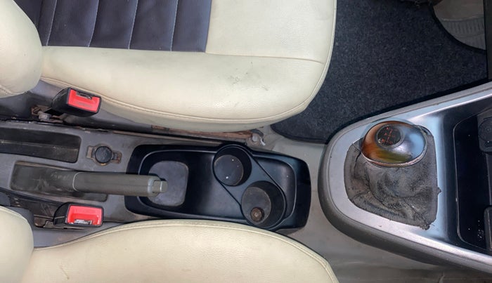 2013 Hyundai i10 SPORTZ 1.2, Petrol, Manual, 71,113 km, Gear Lever