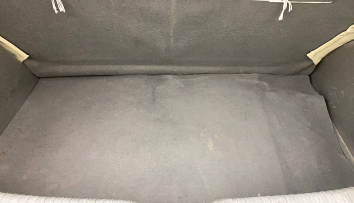 2013 Hyundai i10 SPORTZ 1.2, Petrol, Manual, 71,113 km, Boot Inside