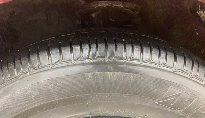 2013 Hyundai i10 SPORTZ 1.2, Petrol, Manual, 71,113 km, Left Front Tyre Tread