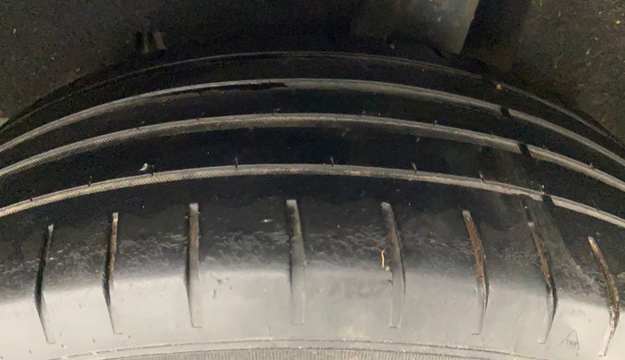 2017 Maruti Baleno RS 1.0 PETROL, Petrol, Manual, 97,892 km, Left Rear Tyre Tread