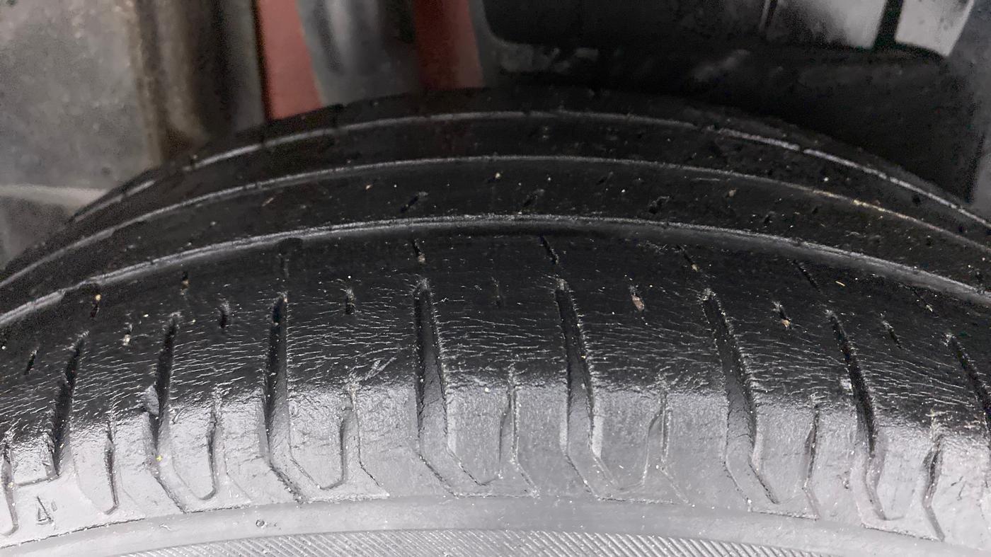 2018 Maruti Dzire ZDI PLUS AMT, Diesel, Automatic, 88,994 km, Right Rear Tyre Tread