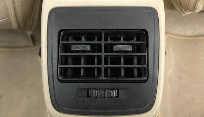 2018 Maruti Dzire ZDI PLUS AMT, Diesel, Automatic, 88,994 km, Rear AC Vents