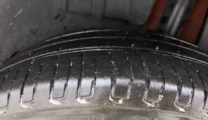 2018 Maruti Dzire ZDI PLUS AMT, Diesel, Automatic, 88,994 km, Left Rear Tyre Tread