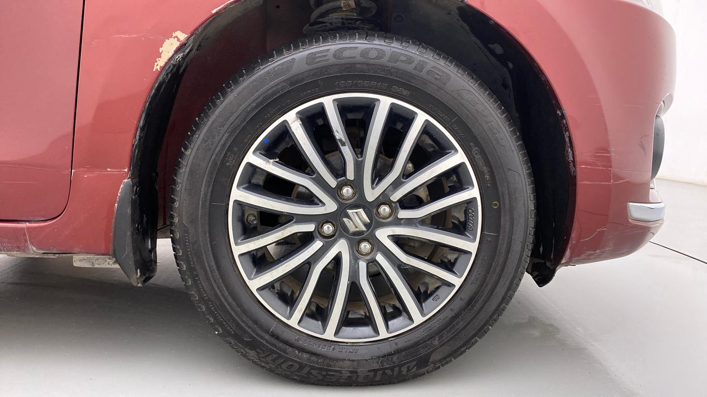 2018 Maruti Dzire ZDI PLUS AMT, Diesel, Automatic, 88,994 km, Right Front Wheel