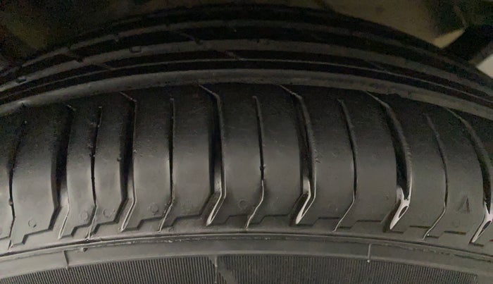 2017 Ford Ecosport TREND 1.5L DIESEL, Diesel, Manual, 55,612 km, Left Rear Tyre Tread