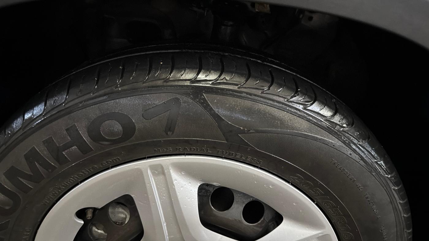 2023 KIA SELTOS HTK 1.5 PETROL, Petrol, Manual, 64,925 km, Left Front Tyre Tread